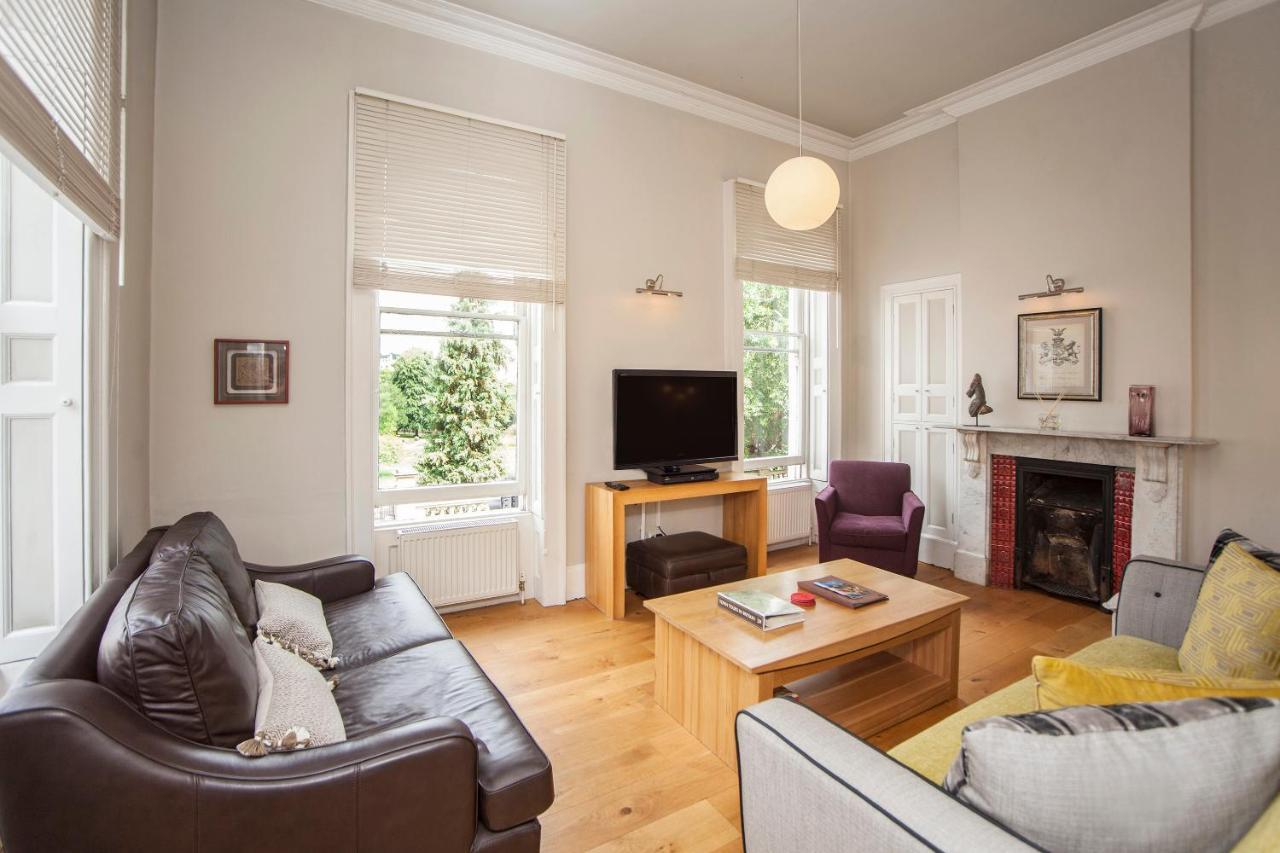 Stunning Spacious Central Apartment Near Parade Gardens Bath Exterior photo