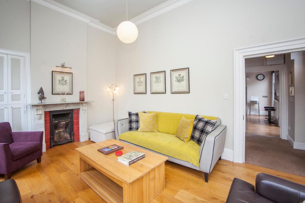 Stunning Spacious Central Apartment Near Parade Gardens Bath Exterior photo